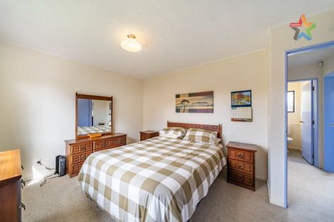 Photo of property in 2/37 Leighton Avenue, Waiwhetu, Lower Hutt, 5010