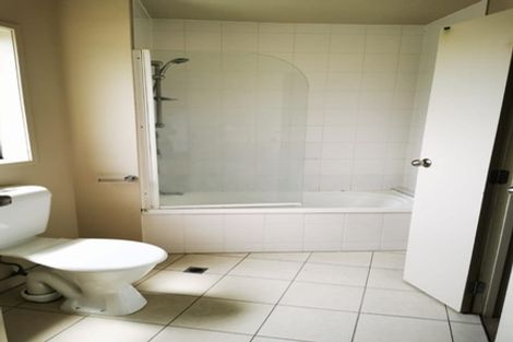 Photo of property in 2b/8 Crown Lynn Place, New Lynn, Auckland, 0600