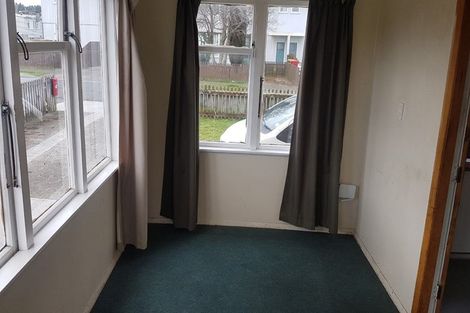 Photo of property in 5- 7 Hazard Grove, Cannons Creek, Porirua, 5024
