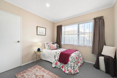 Photo of property in 4a Fairfield Avenue, Fairfield, Lower Hutt, 5011