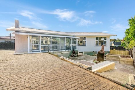 Photo of property in 19 Seifert Street, Forest Lake, Hamilton, 3200