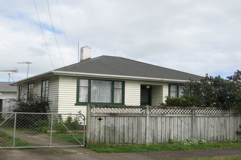 Photo of property in 89 Broadway, Waitara, 4320