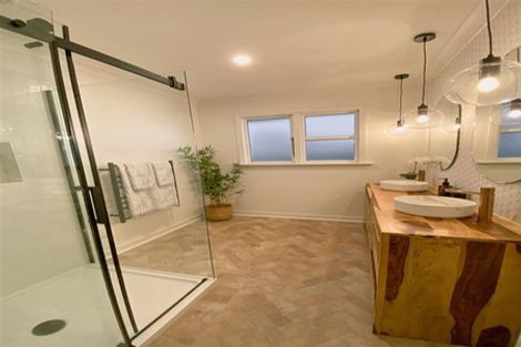 Photo of property in 98 Amyes Road, Hornby, Christchurch, 8042