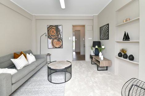 Photo of property in 18 Melandra Road, Stanmore Bay, Whangaparaoa, 0932