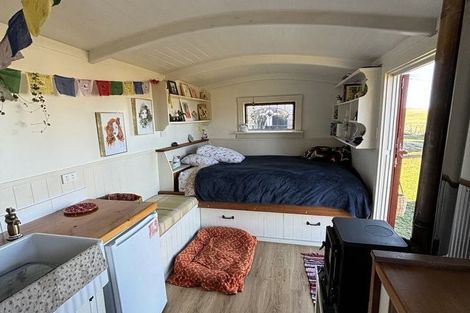 Photo of property in 2 Hill Street, Macraes, Palmerston, 9483