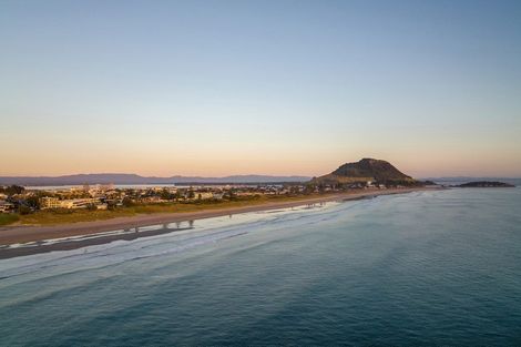 Photo of property in 154 Marine Parade, Mount Maunganui, 3116