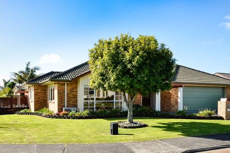 Photo of property in 10 Freestone Place, Henderson, Auckland, 0612