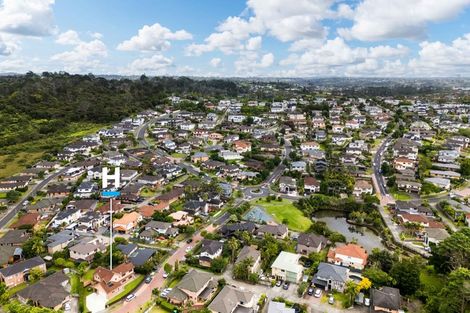 Photo of property in 23 South Kensington Way, Henderson, Auckland, 0612