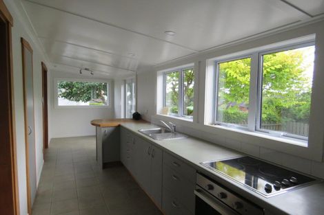 Photo of property in 83 Mangorei Road, Strandon, New Plymouth, 4312