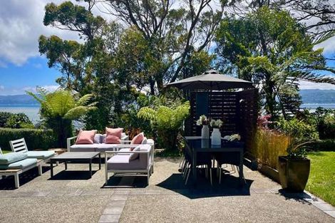 Photo of property in 11 Richmond Road, Mahina Bay, Lower Hutt, 5013