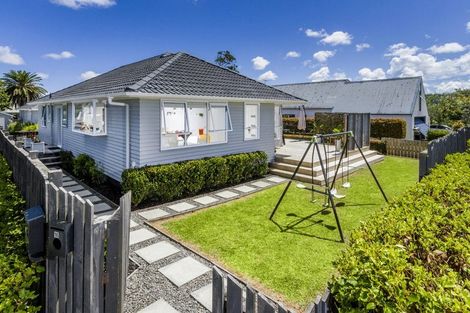 Photo of property in 16 Tapu Road, Huapai, Kumeu, 0810