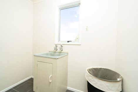 Photo of property in 60 Valley Road, Hikurangi, 0114