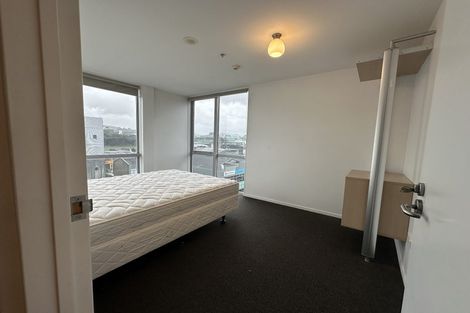 Photo of property in 2 Torrens Terrace, Mount Cook, Wellington, 6011