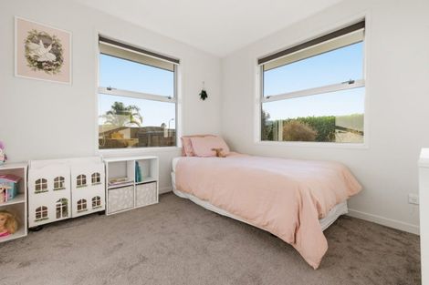 Photo of property in 244 Ballintoy Park Drive, Welcome Bay, Tauranga, 3175