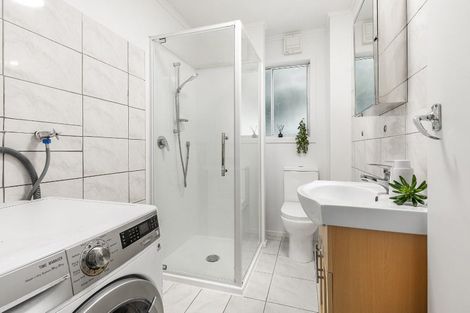 Photo of property in 1/153 Main Road, Tawa, Wellington, 5028