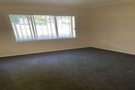 Photo of property in 8 Great South Road, Papakura, 2110