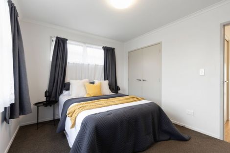 Photo of property in 27 Collins Road, Melville, Hamilton, 3206