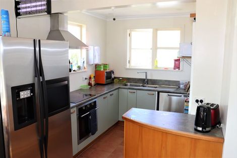 Photo of property in 10 Robertson Street, Oamaru North, Oamaru, 9400