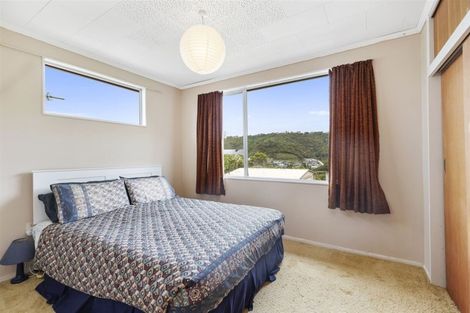Photo of property in 128 Kahu Road, Paremata, Porirua, 5024