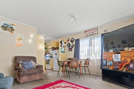 Photo of property in 22 Elizabeth Avenue, Papatoetoe, Auckland, 2025