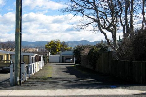 Photo of property in 2/13 Dixon Street, Carterton, 5713