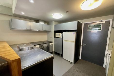 Photo of property in St Pauls Apartments, 99/43u Mulgrave Street, Thorndon, Wellington, 6011