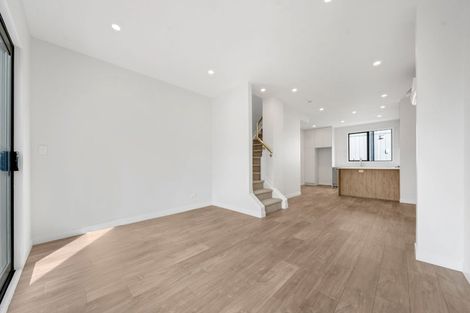 Photo of property in 7c Agincourt Street, Glenfield, Auckland, 0629