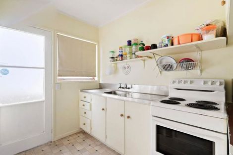 Photo of property in 2/21 Wanaka Place, Pakuranga Heights, Auckland, 2010