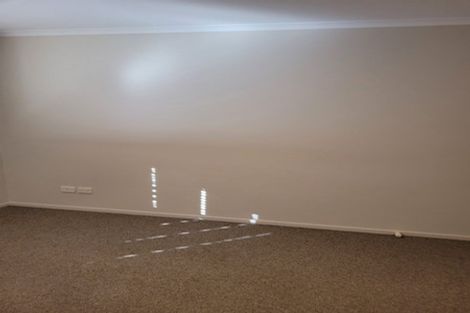 Photo of property in 57b Sabulite Road, Kelston, Auckland, 0602
