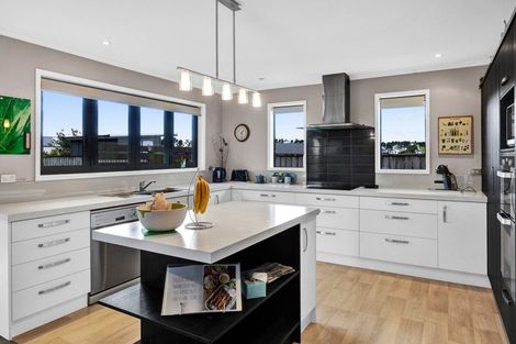 Photo of property in 12 Mercade Close, Stratford, 4332