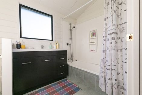 Photo of property in 280a Rimmer Road, Helensville, 0875