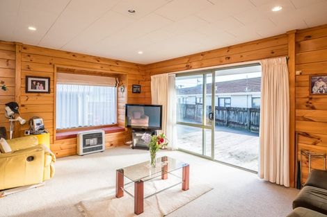 Photo of property in 37 Parata Street, Waikanae, 5036