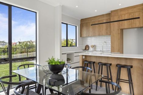 Photo of property in 2 Owen Chapman Drive, Red Beach, 0932