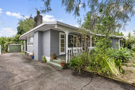 Photo of property in 9 Kamaka Road, Mangere Bridge, Auckland, 2022