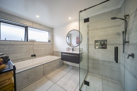 Photo of property in 10 Orbell Crescent, Te Anau, 9679