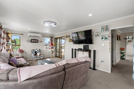 Photo of property in 7 Tatariki Street, Rosehill, Papakura, 2113