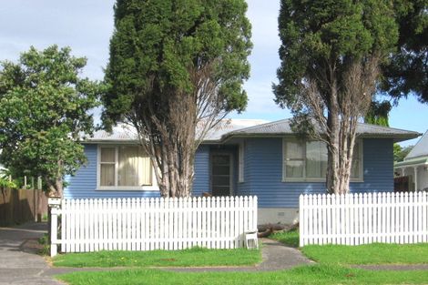 Photo of property in 23a Larnoch Road, Henderson, Auckland, 0610
