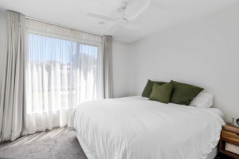 Photo of property in 5/13 Windy Ridge Road, Glenfield, Auckland, 0629