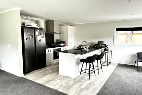 Photo of property in 32 Grovedale Square, Wainuiomata, Lower Hutt, 5014