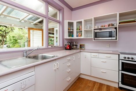 Photo of property in 30 Parata Street, Hokowhitu, Palmerston North, 4410