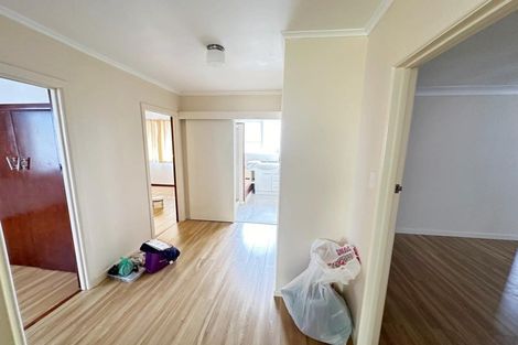Photo of property in 204 Edmonton Road, Te Atatu South, Auckland, 0610