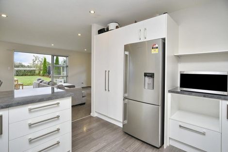 Photo of property in 52 Helmore Street, Rangiora, 7400