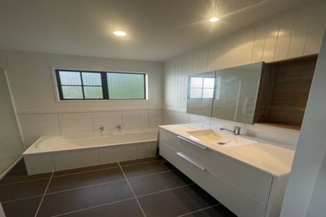 Photo of property in 7 Melissa Place, Burnside, Christchurch, 8042