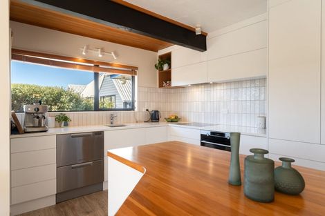 Photo of property in 6 Montrose Grove, Churton Park, Wellington, 6037