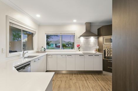 Photo of property in 25 Jasmine Place, Mount Maunganui, 3116