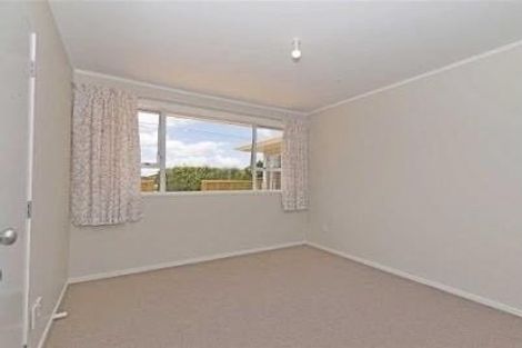 Photo of property in 62 Waimumu Road, Massey, Auckland, 0614