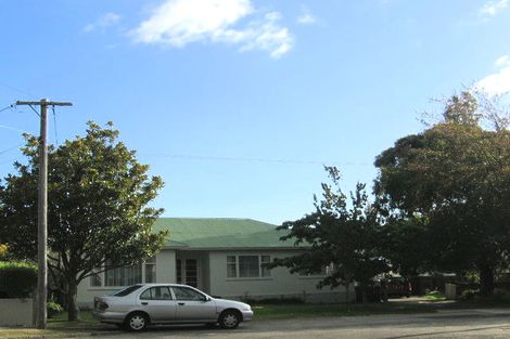 Photo of property in 46 Heretaunga Square, Silverstream, Upper Hutt, 5019