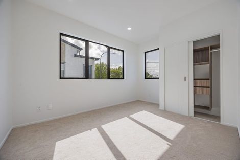 Photo of property in 1a Edward Avenue, Orewa, 0931