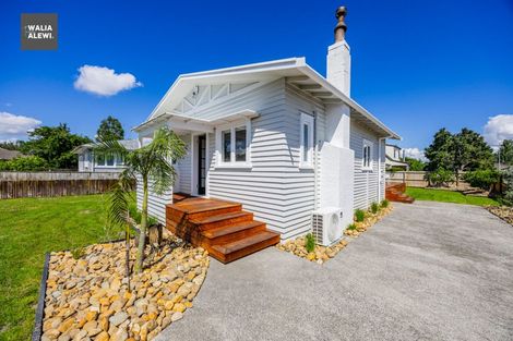 Photo of property in 22 Henderson Avenue, Tuakau, 2121
