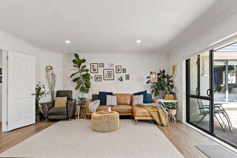Photo of property in 13 Sunset Drive, Pukekohe, 2120